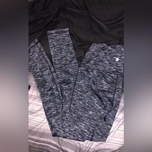 Amazon leggings from QueenieKe